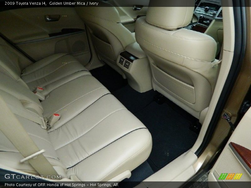 Golden Umber Mica / Ivory 2009 Toyota Venza I4