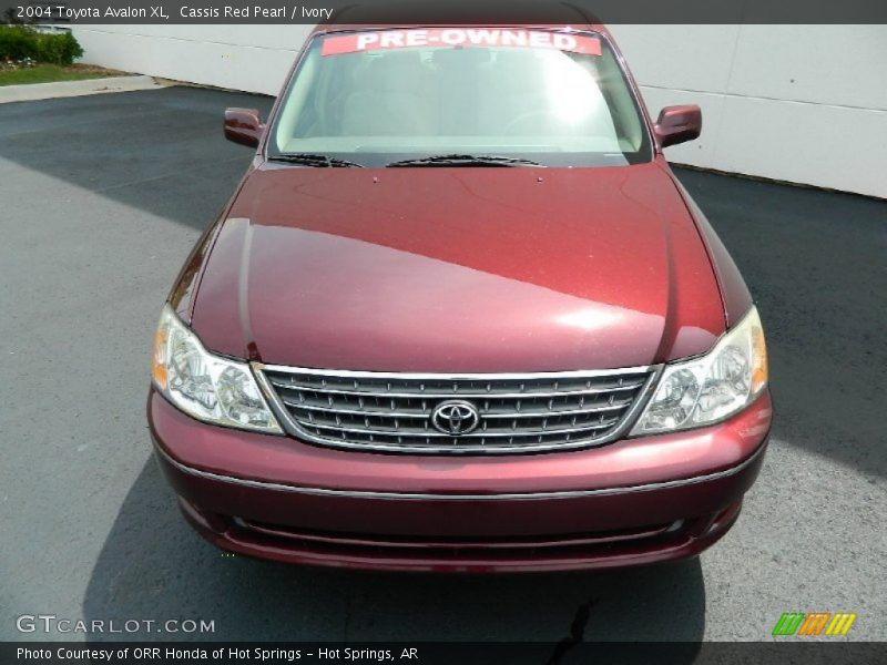 Cassis Red Pearl / Ivory 2004 Toyota Avalon XL