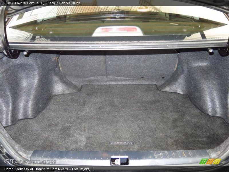 Black / Pebble Beige 2004 Toyota Corolla LE