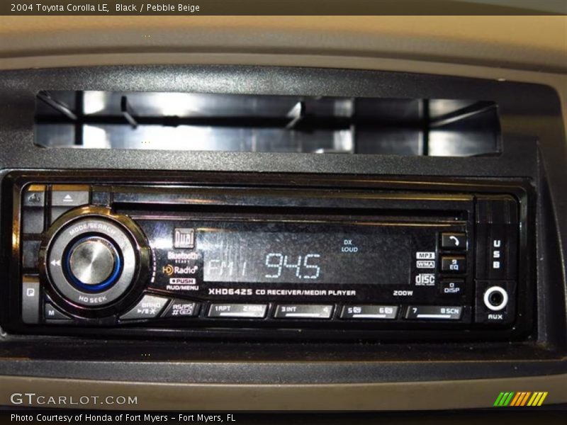 Black / Pebble Beige 2004 Toyota Corolla LE