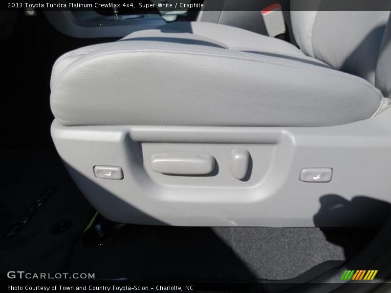 Super White / Graphite 2013 Toyota Tundra Platinum CrewMax 4x4