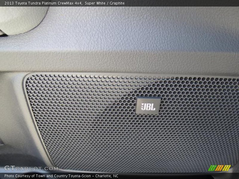 Super White / Graphite 2013 Toyota Tundra Platinum CrewMax 4x4