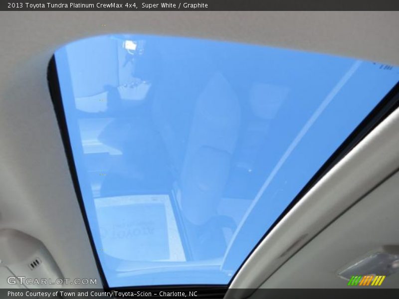 Super White / Graphite 2013 Toyota Tundra Platinum CrewMax 4x4