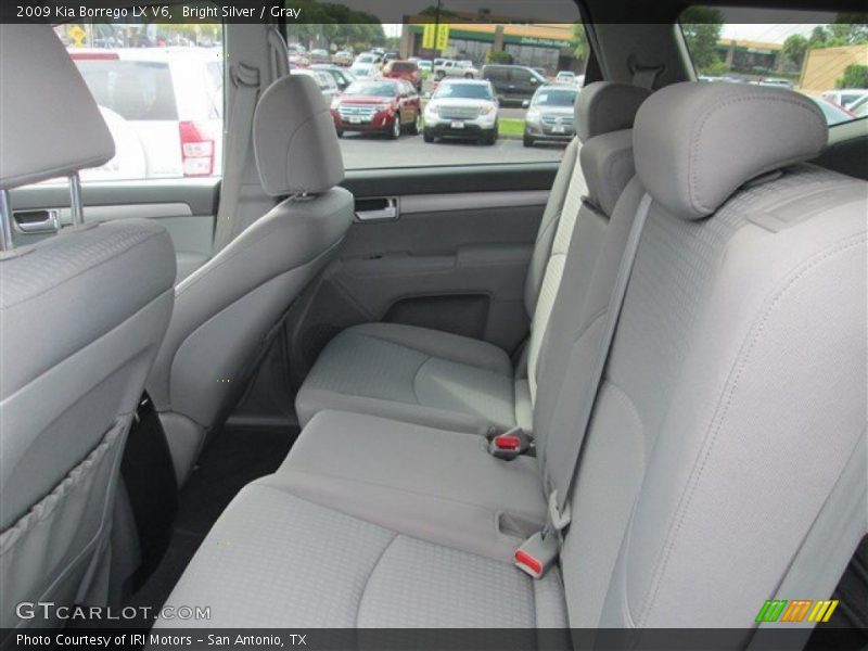 Bright Silver / Gray 2009 Kia Borrego LX V6