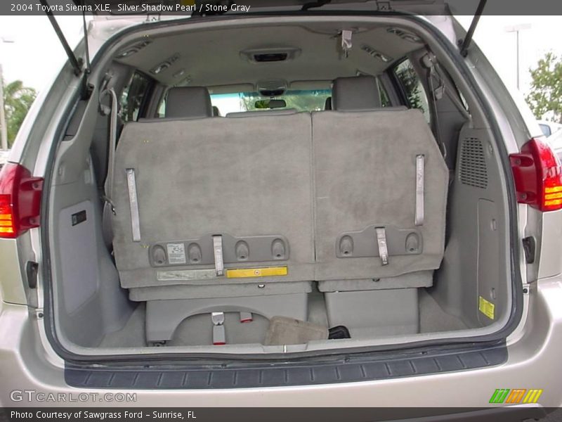 Silver Shadow Pearl / Stone Gray 2004 Toyota Sienna XLE