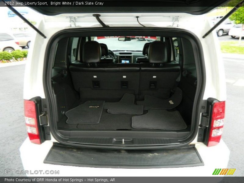 Bright White / Dark Slate Gray 2012 Jeep Liberty Sport