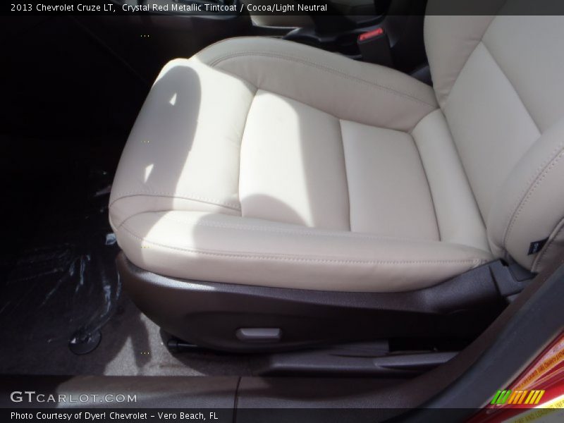Crystal Red Metallic Tintcoat / Cocoa/Light Neutral 2013 Chevrolet Cruze LT
