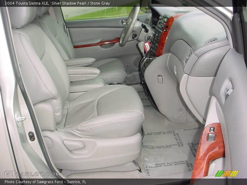 Silver Shadow Pearl / Stone Gray 2004 Toyota Sienna XLE