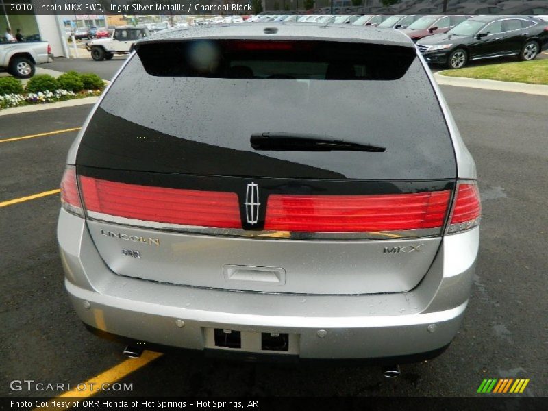 Ingot Silver Metallic / Charcoal Black 2010 Lincoln MKX FWD