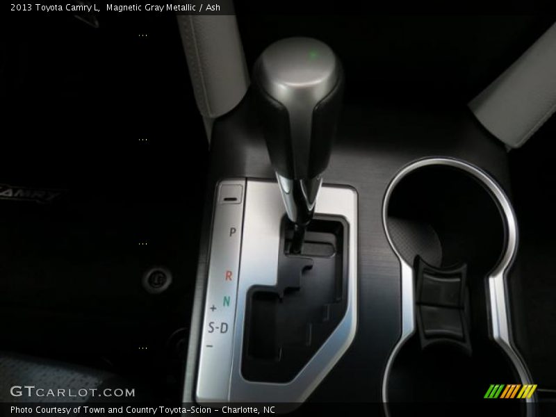 Magnetic Gray Metallic / Ash 2013 Toyota Camry L