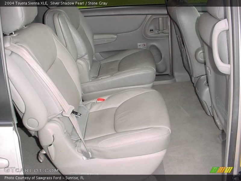 Silver Shadow Pearl / Stone Gray 2004 Toyota Sienna XLE
