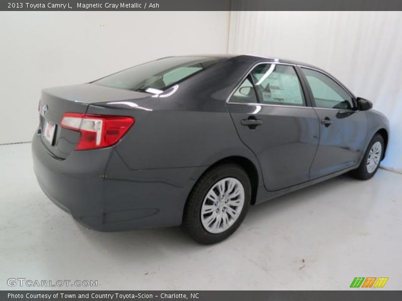 Magnetic Gray Metallic / Ash 2013 Toyota Camry L