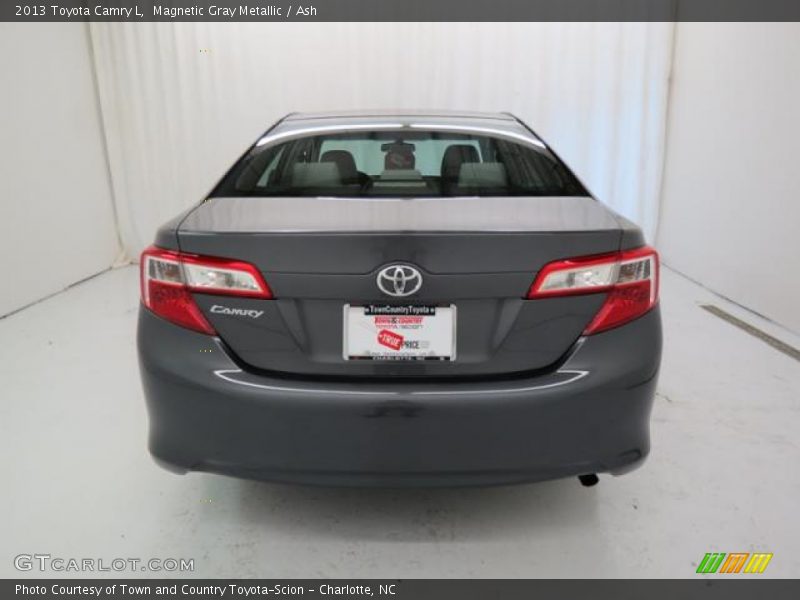 Magnetic Gray Metallic / Ash 2013 Toyota Camry L