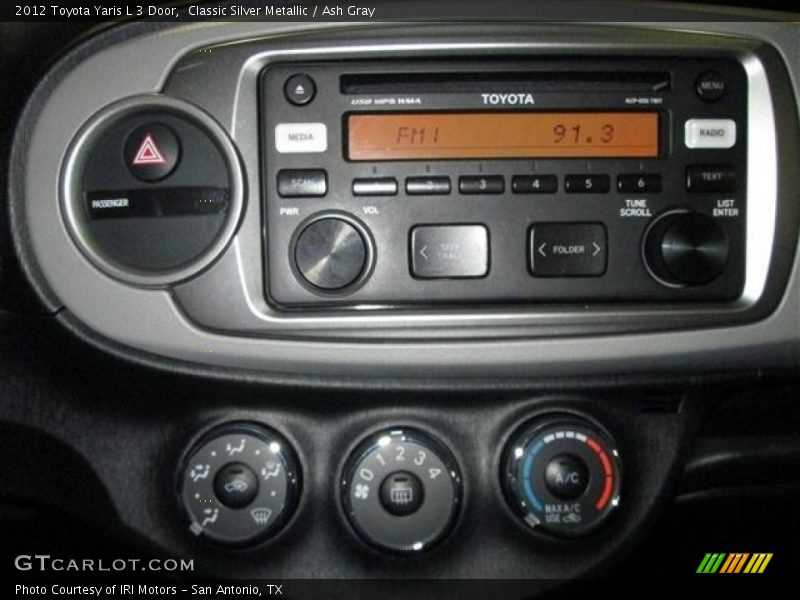 Classic Silver Metallic / Ash Gray 2012 Toyota Yaris L 3 Door