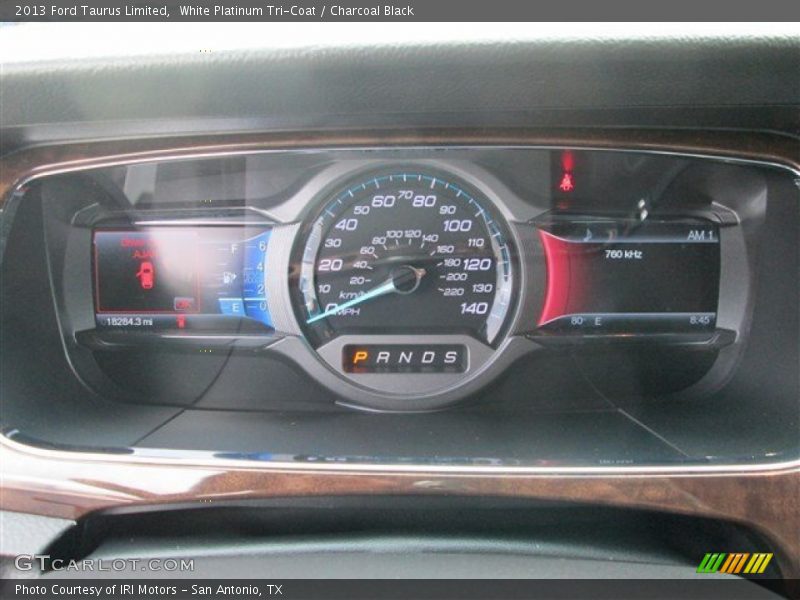 White Platinum Tri-Coat / Charcoal Black 2013 Ford Taurus Limited