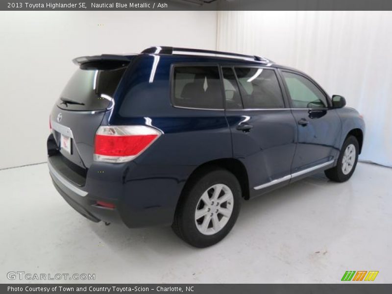 Nautical Blue Metallic / Ash 2013 Toyota Highlander SE