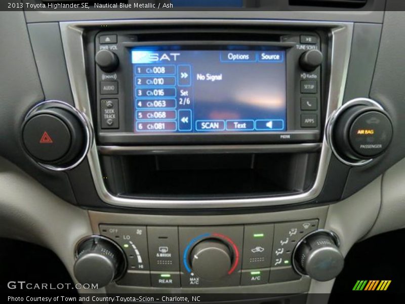 Nautical Blue Metallic / Ash 2013 Toyota Highlander SE