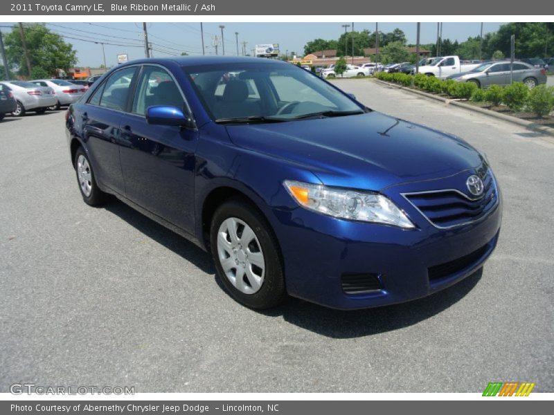 Front 3/4 View of 2011 Camry LE
