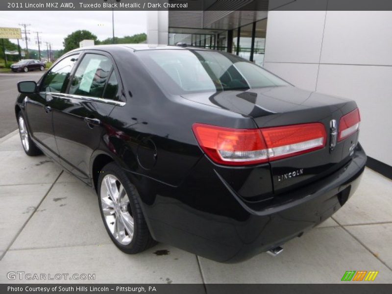 Tuxedo Black Metallic / Dark Charcoal 2011 Lincoln MKZ AWD
