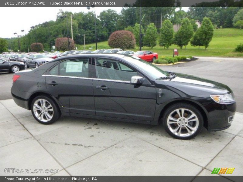 Tuxedo Black Metallic / Dark Charcoal 2011 Lincoln MKZ AWD