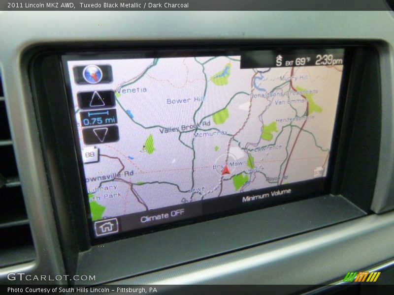 Tuxedo Black Metallic / Dark Charcoal 2011 Lincoln MKZ AWD