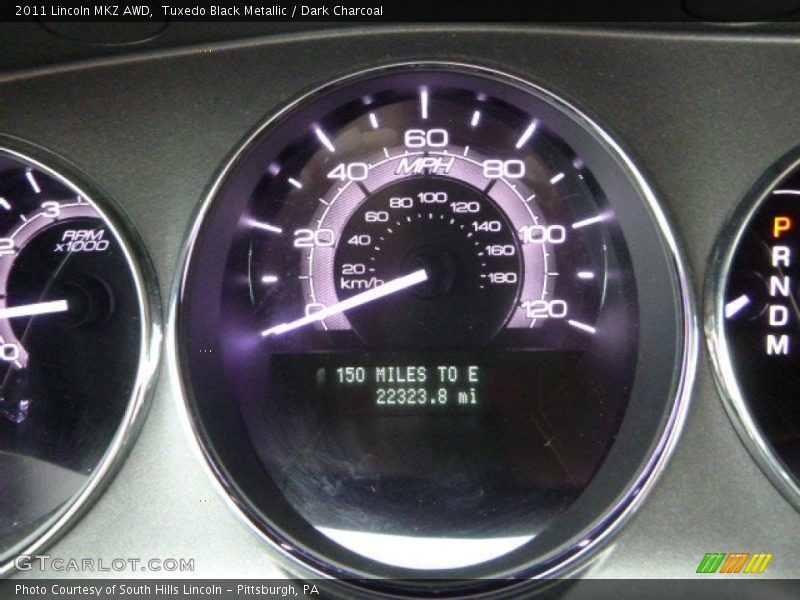 Tuxedo Black Metallic / Dark Charcoal 2011 Lincoln MKZ AWD