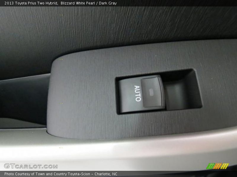 Blizzard White Pearl / Dark Gray 2013 Toyota Prius Two Hybrid