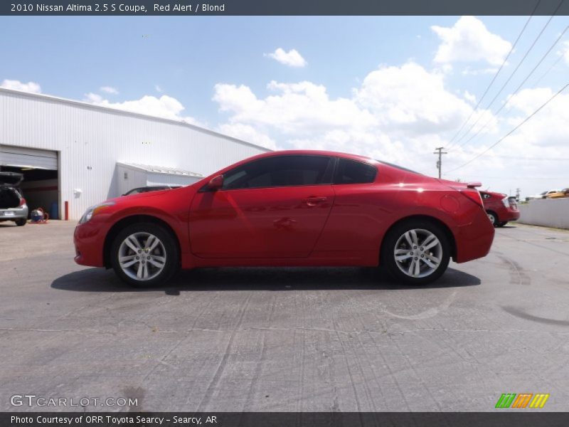 Red Alert / Blond 2010 Nissan Altima 2.5 S Coupe