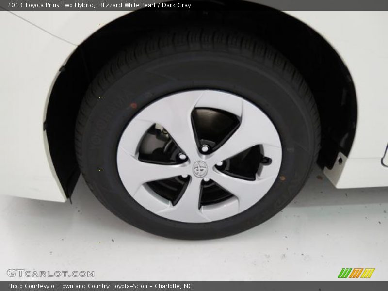 Blizzard White Pearl / Dark Gray 2013 Toyota Prius Two Hybrid