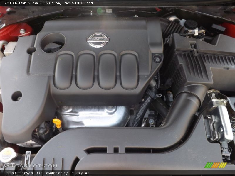 Red Alert / Blond 2010 Nissan Altima 2.5 S Coupe