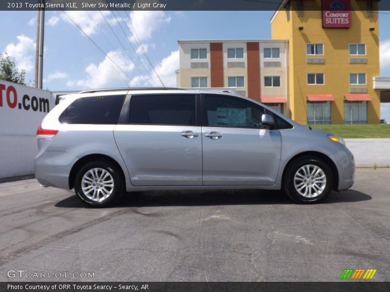 Silver Sky Metallic / Light Gray 2013 Toyota Sienna XLE