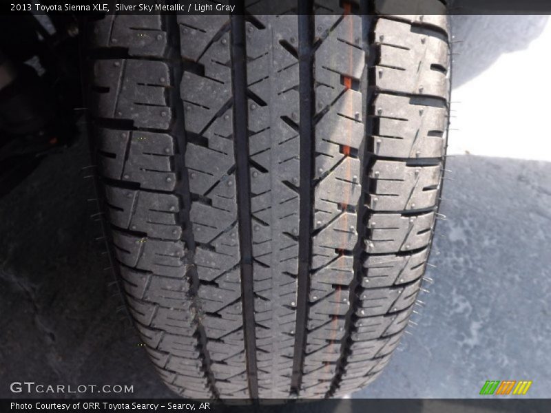 Silver Sky Metallic / Light Gray 2013 Toyota Sienna XLE