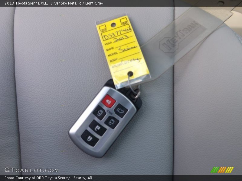 Silver Sky Metallic / Light Gray 2013 Toyota Sienna XLE
