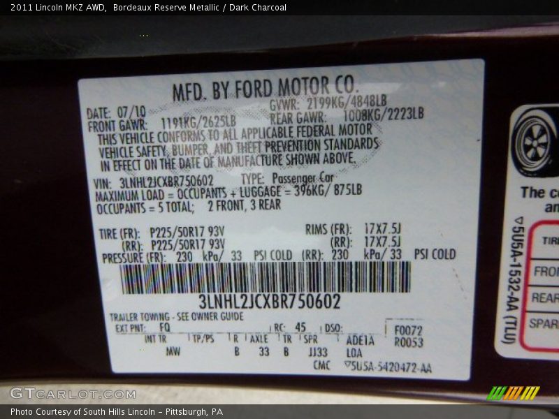 Bordeaux Reserve Metallic / Dark Charcoal 2011 Lincoln MKZ AWD