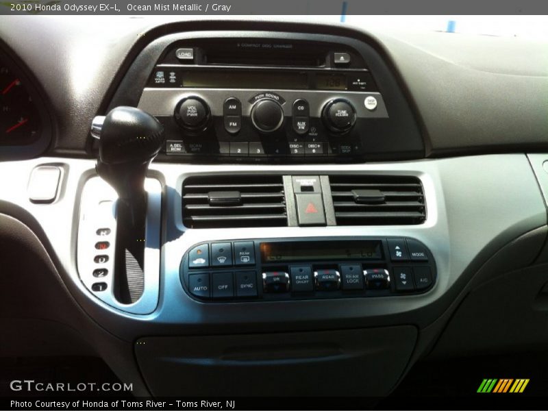 Ocean Mist Metallic / Gray 2010 Honda Odyssey EX-L