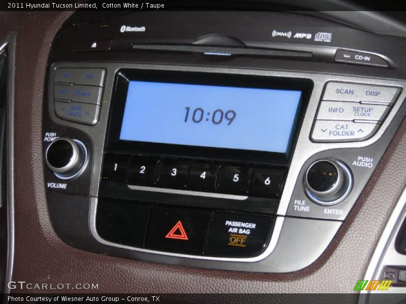Audio System of 2011 Tucson Limited