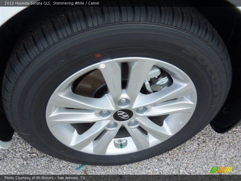 Shimmering White / Camel 2013 Hyundai Sonata GLS