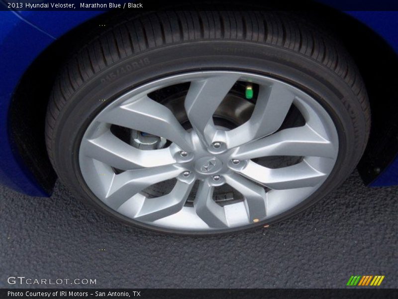 Marathon Blue / Black 2013 Hyundai Veloster