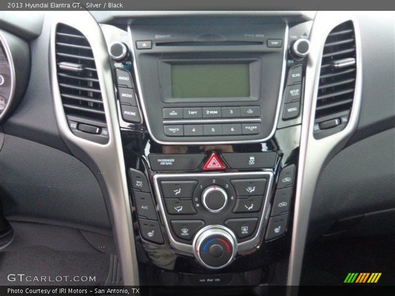 Silver / Black 2013 Hyundai Elantra GT