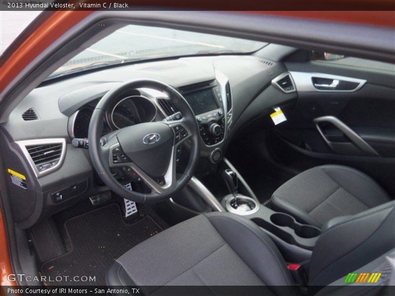 Vitamin C / Black 2013 Hyundai Veloster