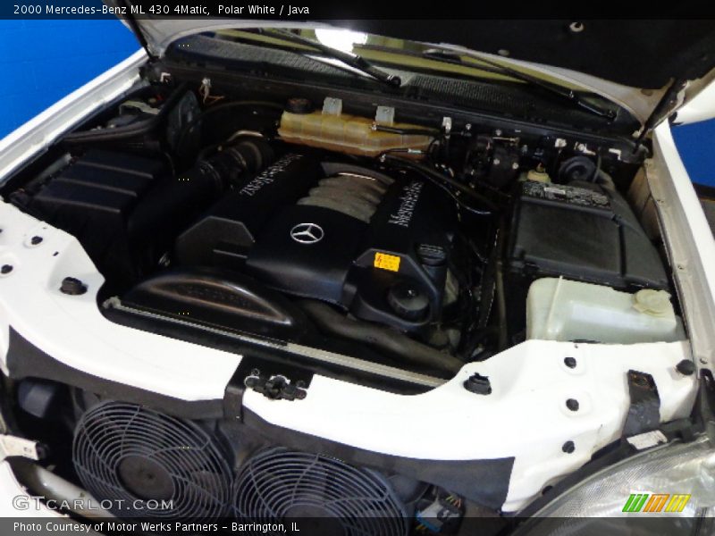 Polar White / Java 2000 Mercedes-Benz ML 430 4Matic