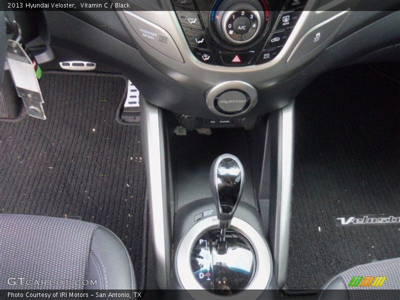 Vitamin C / Black 2013 Hyundai Veloster