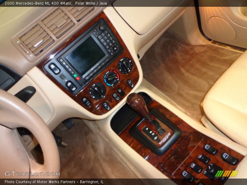 Polar White / Java 2000 Mercedes-Benz ML 430 4Matic