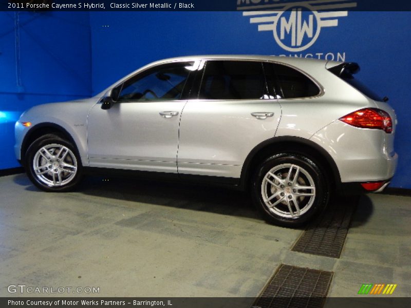 Classic Silver Metallic / Black 2011 Porsche Cayenne S Hybrid