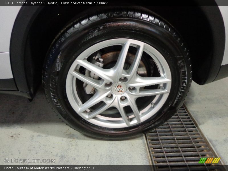 Classic Silver Metallic / Black 2011 Porsche Cayenne S Hybrid