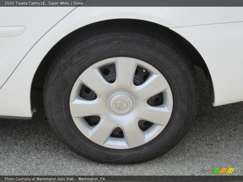 Super White / Stone 2003 Toyota Camry LE