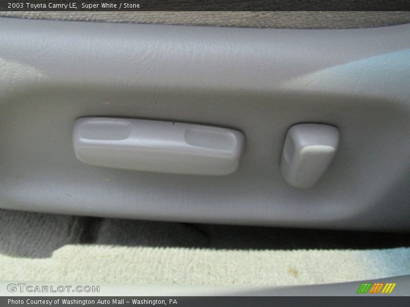 Super White / Stone 2003 Toyota Camry LE