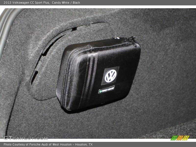 Candy White / Black 2013 Volkswagen CC Sport Plus
