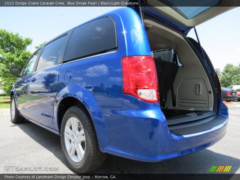 Blue Streak Pearl / Black/Light Graystone 2013 Dodge Grand Caravan Crew