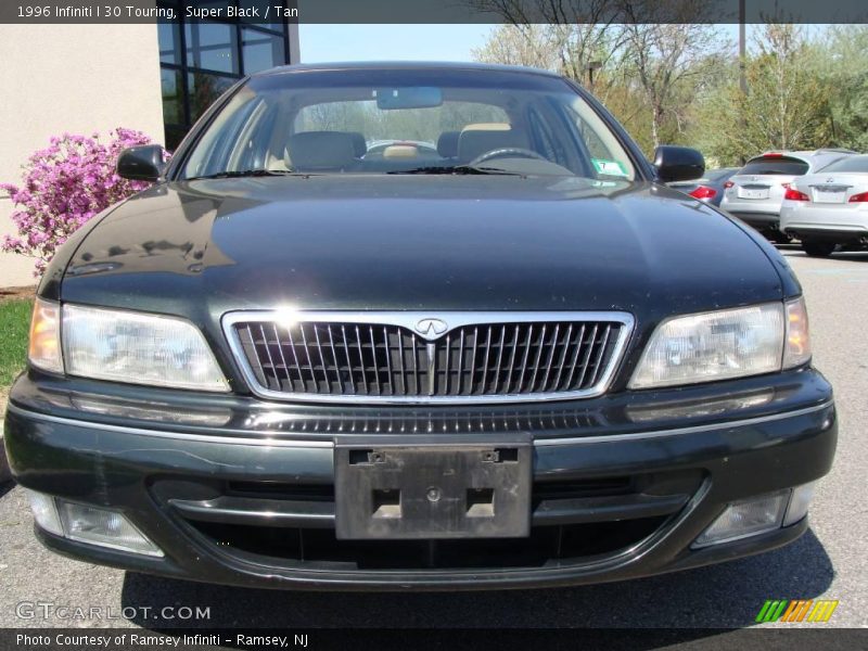 Super Black / Tan 1996 Infiniti I 30 Touring